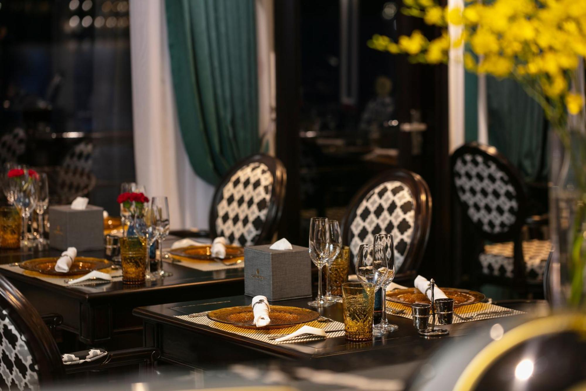 Genesis Luxury Regal Cruises Otel Ha Long Dış mekan fotoğraf
