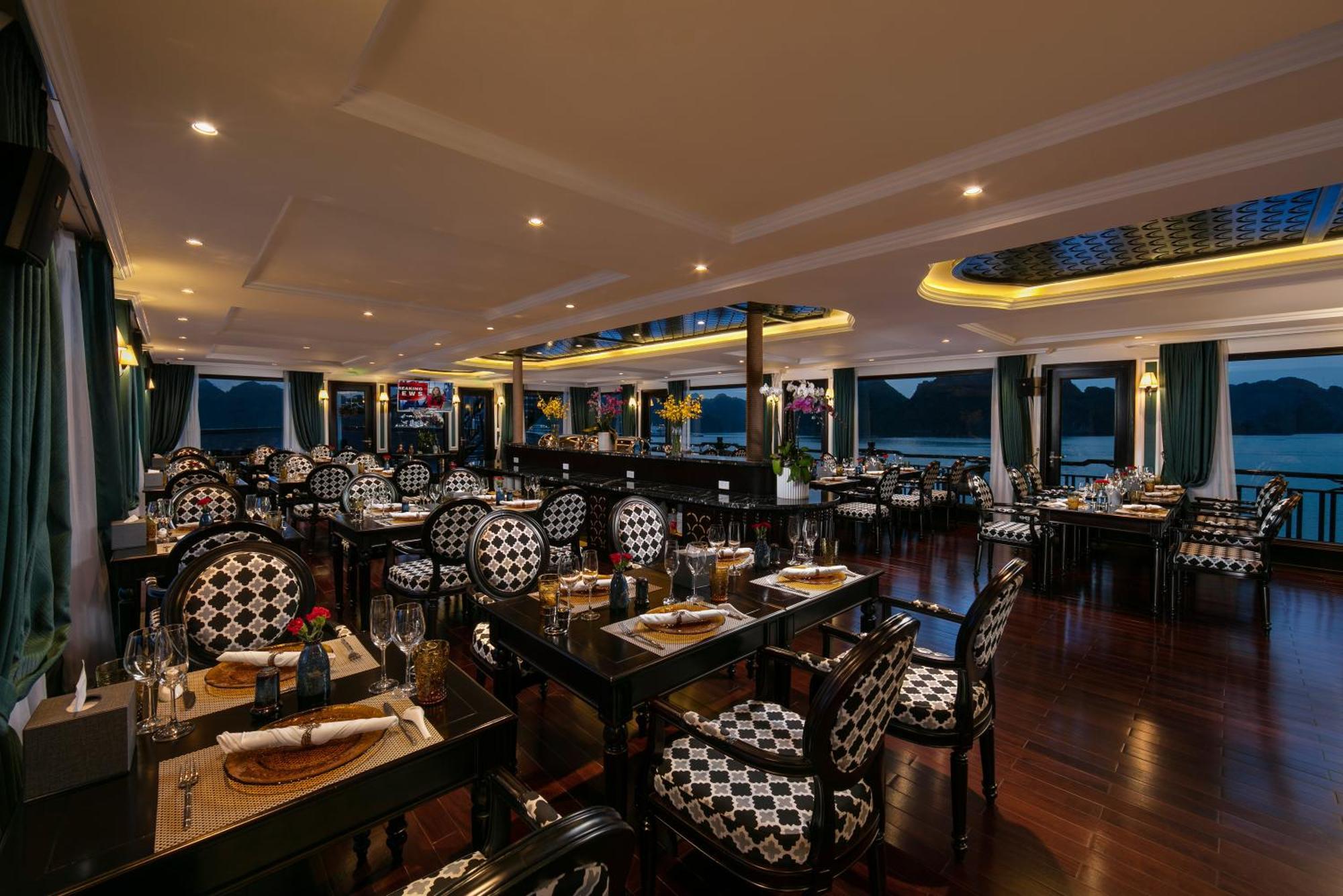 Genesis Luxury Regal Cruises Otel Ha Long Dış mekan fotoğraf