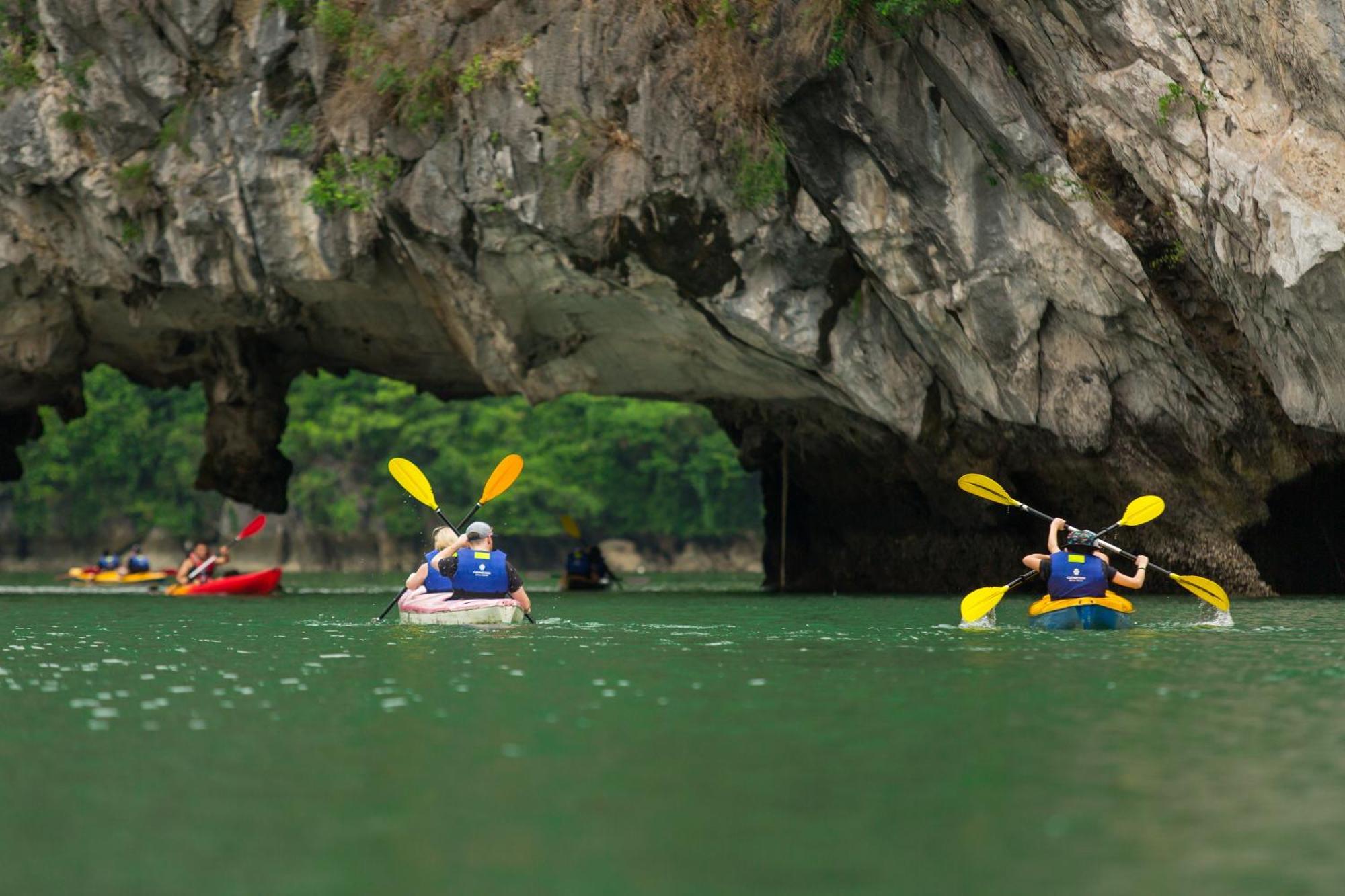 Genesis Luxury Regal Cruises Otel Ha Long Dış mekan fotoğraf